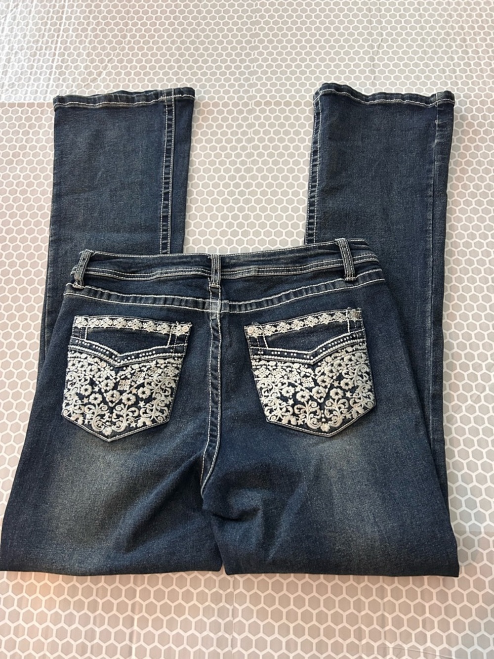 Harper & Ivy Dark Blue Boot Cut Jeans with White Embroidered Pocket. Size 11 - Picture 5 of 9